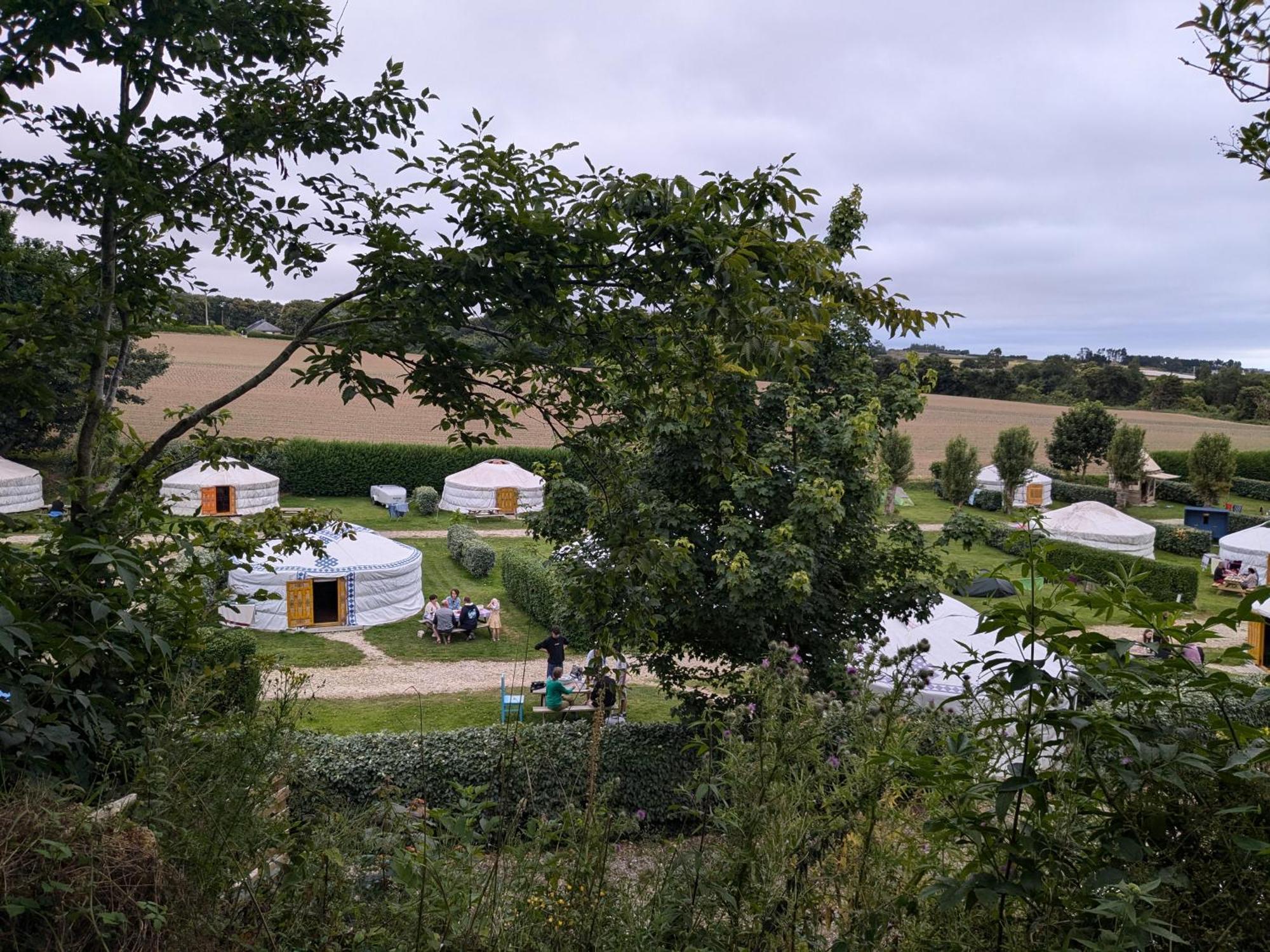 Camping Kerlaudy Mer Et Yourtes Plouénan Exterior foto